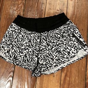 Lululemon shorts sz 4